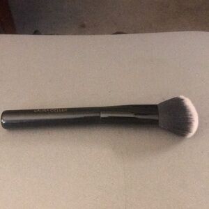Laura Geller brush